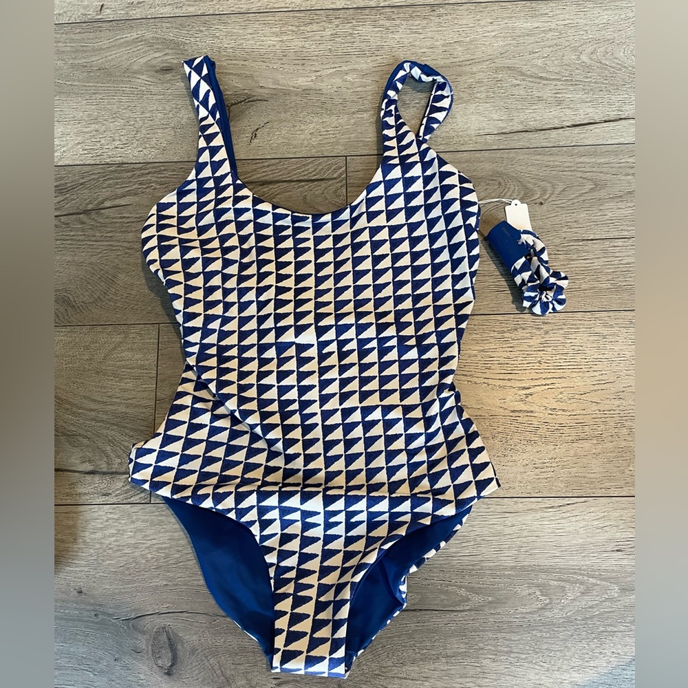 Dawne Florine reversible tile print swimsuit size:L